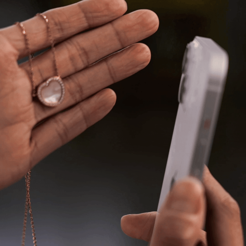 totwoo Memory Digital Locket Necklace (18K Gold Plated Silver & Mother of Pearl)