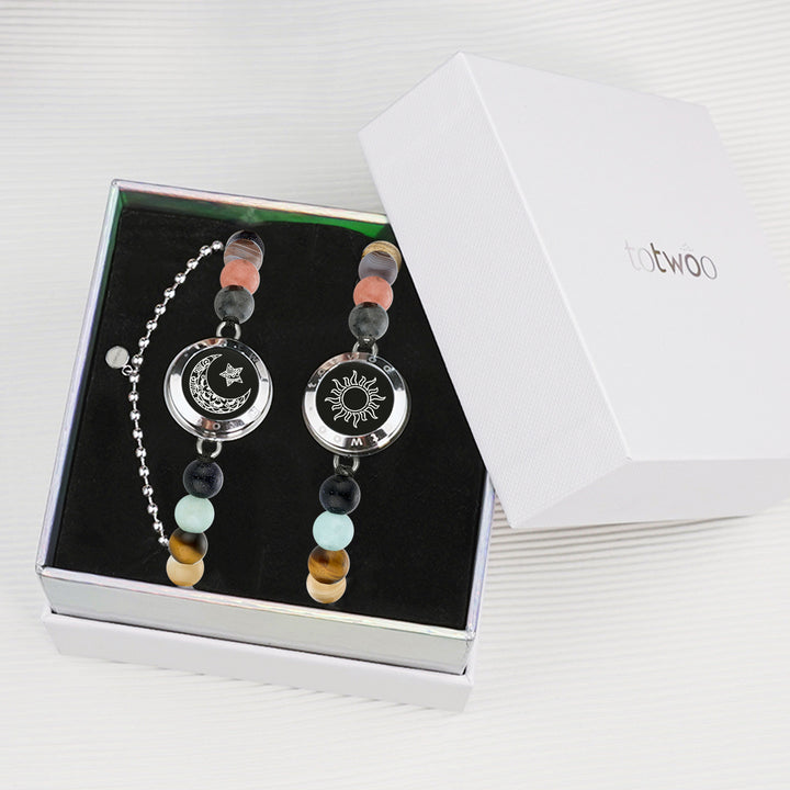 Bracelets du soleil et de la lune avec des perles de tuteur du système solaire